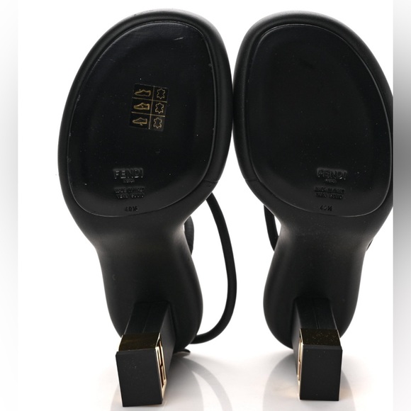 ❤️❤️ FENDI
Nappa Baguette Ankle Strap Platform Sandals❤️❤️ - Picture 6 of 6